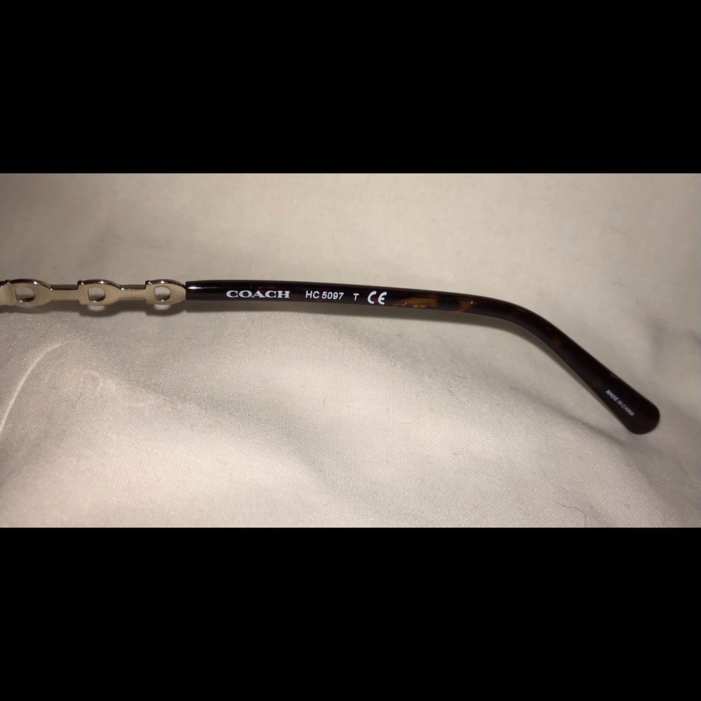 Coach Like New Oval Sunglasses HC5097 - Picture 4 of 11